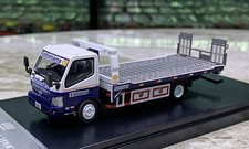UM 1:64 Police 300 HINO Dutro