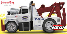 Maisto Mack R685ST Tow Truck